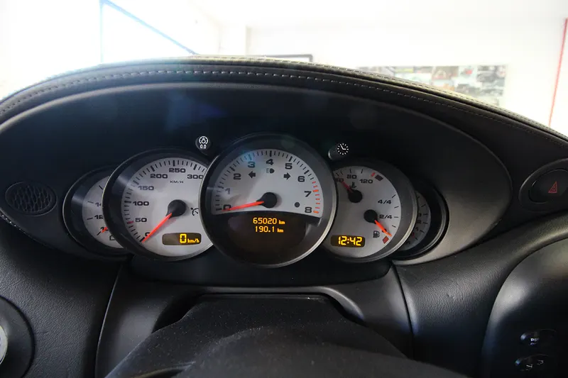 Porsche 911 996 Turbo S X50 37