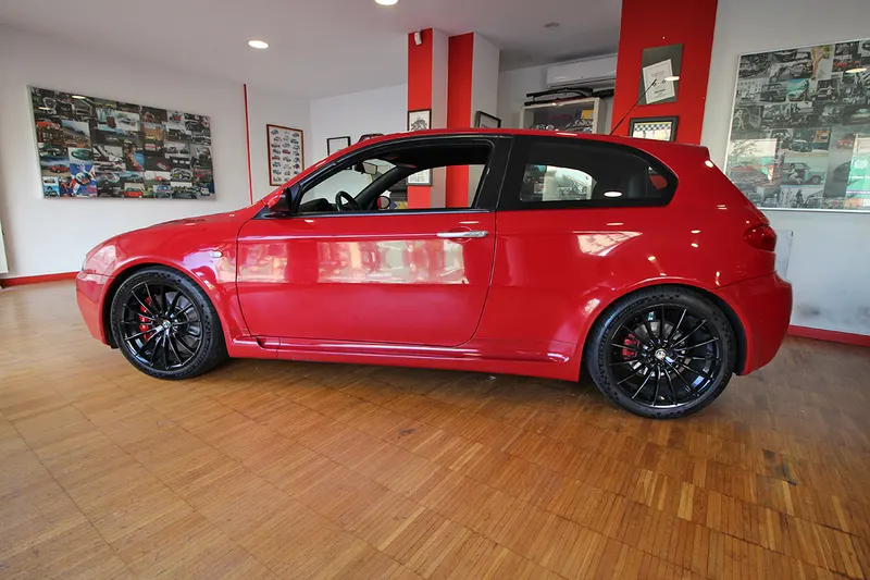 Alfa Romeo 147 GTA 11