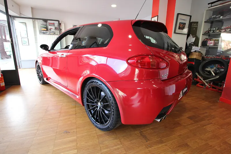 Alfa Romeo 147 GTA 10