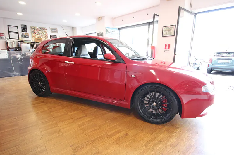Alfa Romeo 147 GTA 6