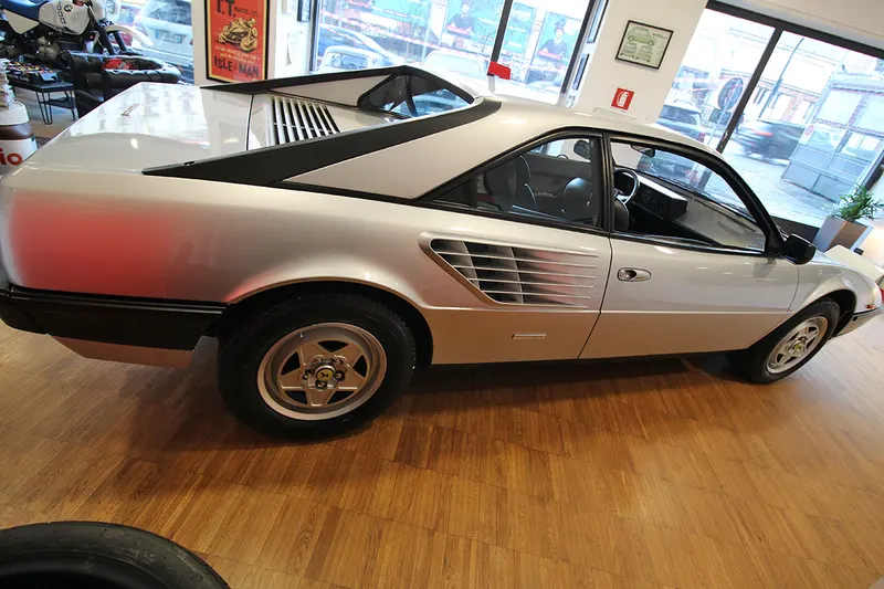 Ferrari Mondial Quattrovalvole 10
