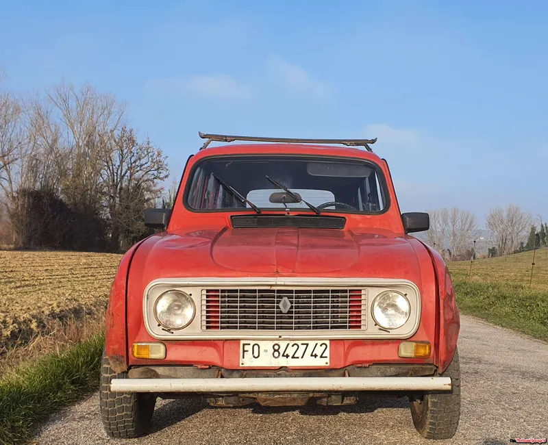 Renault 4 TL 950 3
