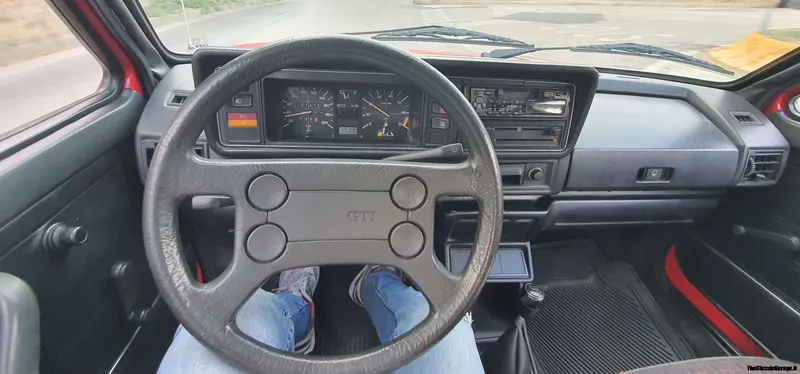 Volkswagen Golf 1.1 Cabriolet GL mk1 34