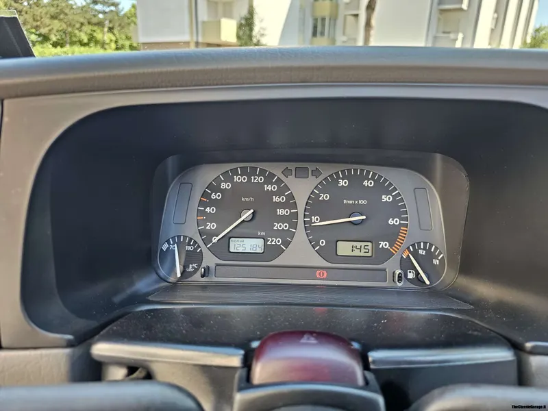 Volkswagen Golf 1.8 Cabriolet mk3 16