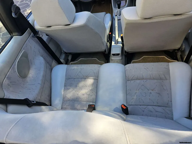 Volkswagen Golf 1.8 Cabriolet mk3 11
