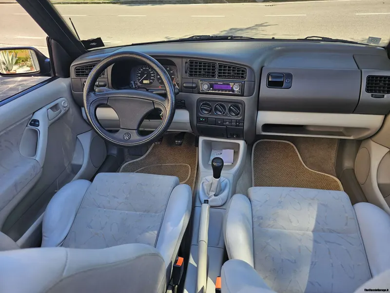 Volkswagen Golf 1.8 Cabriolet mk3 12