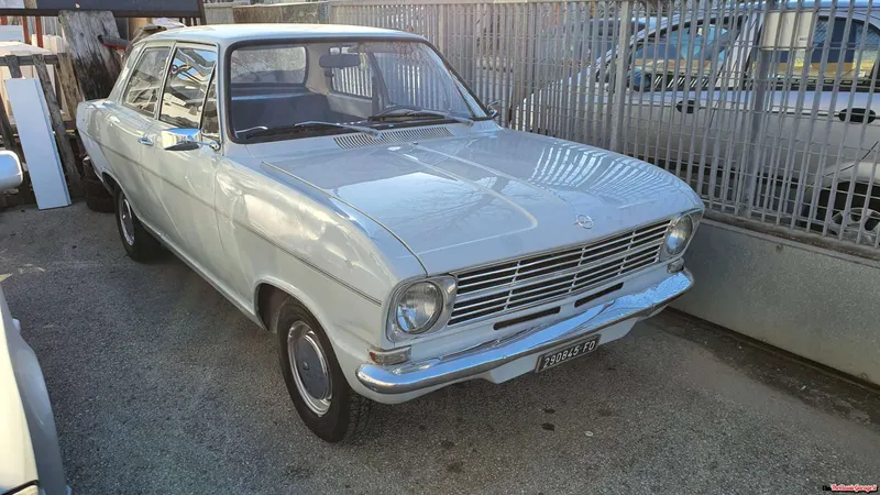 Opel Kadett B 2 porte 31