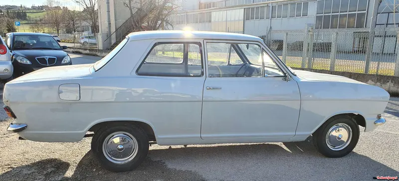 Opel Kadett B 2 porte 21