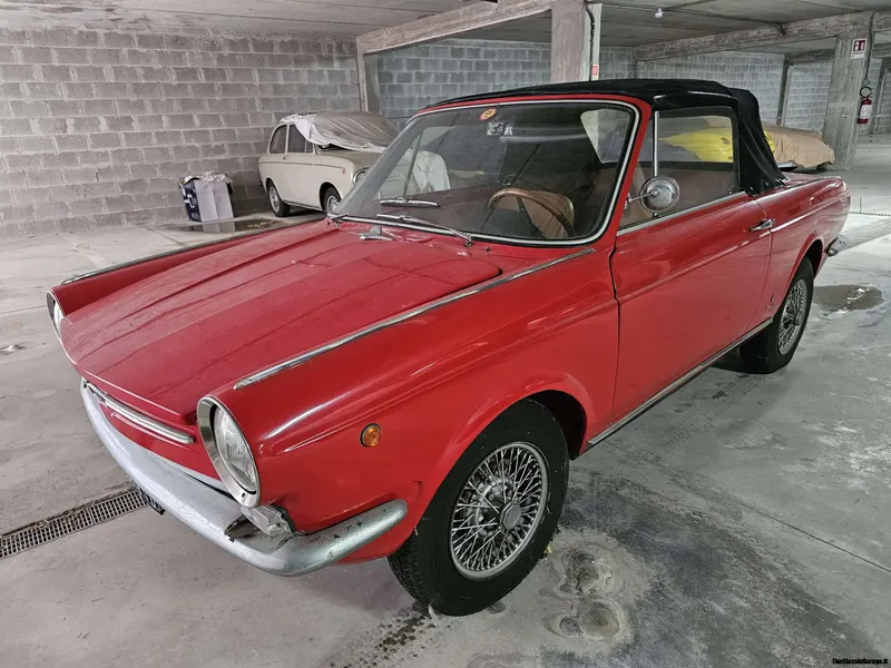 Fiat 850 Spider Vignale 10