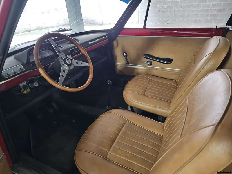 Fiat 850 Spider Vignale 18