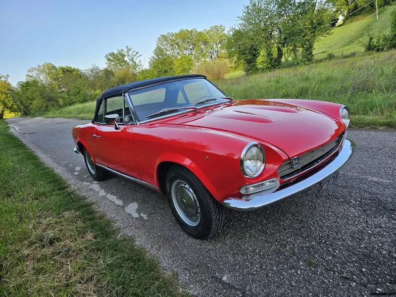 Fiat 124 Sport Spider - Asi 31