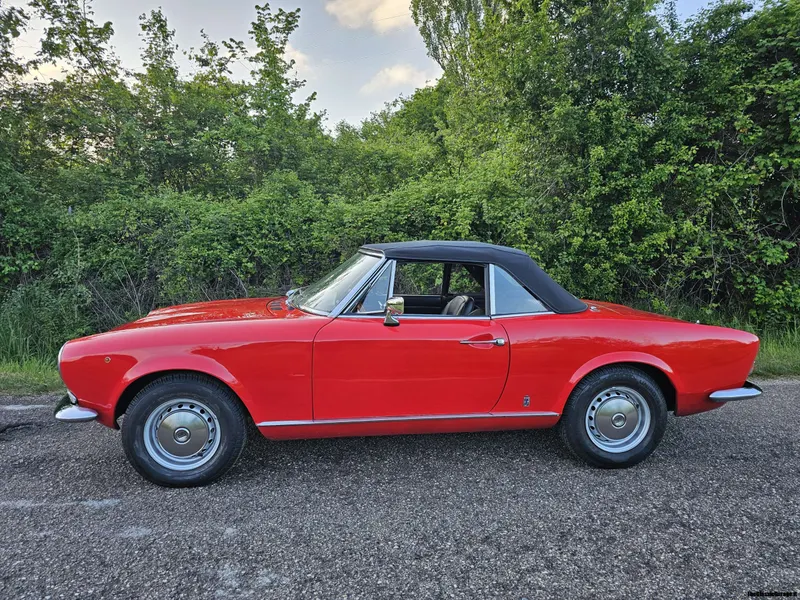 Fiat 124 Sport Spider - Asi 29