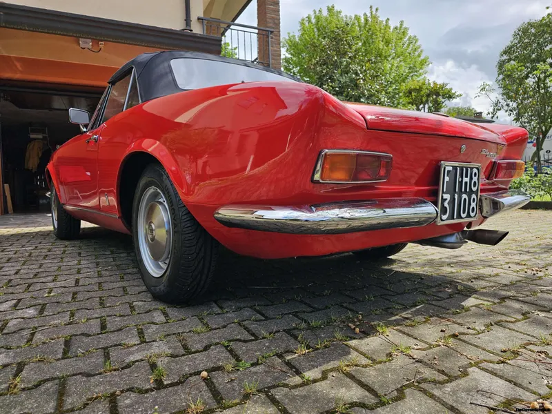 Fiat 124 Sport Spider - Asi 10