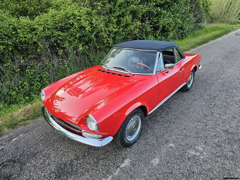 Fiat 124 Sport Spider - Asi 28