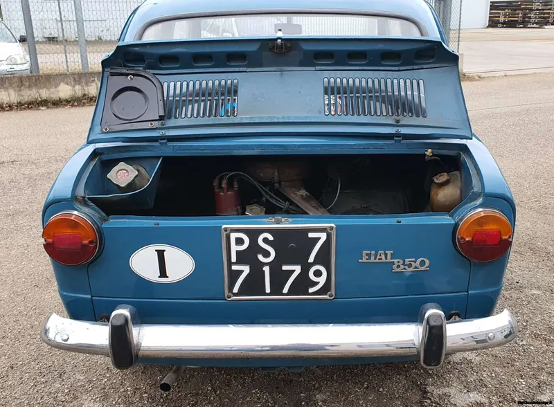 Fiat 850 Super 42