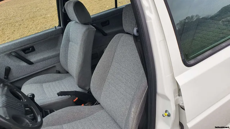 Volkswagen Golf 1.8 Syncro 5p mk2 37