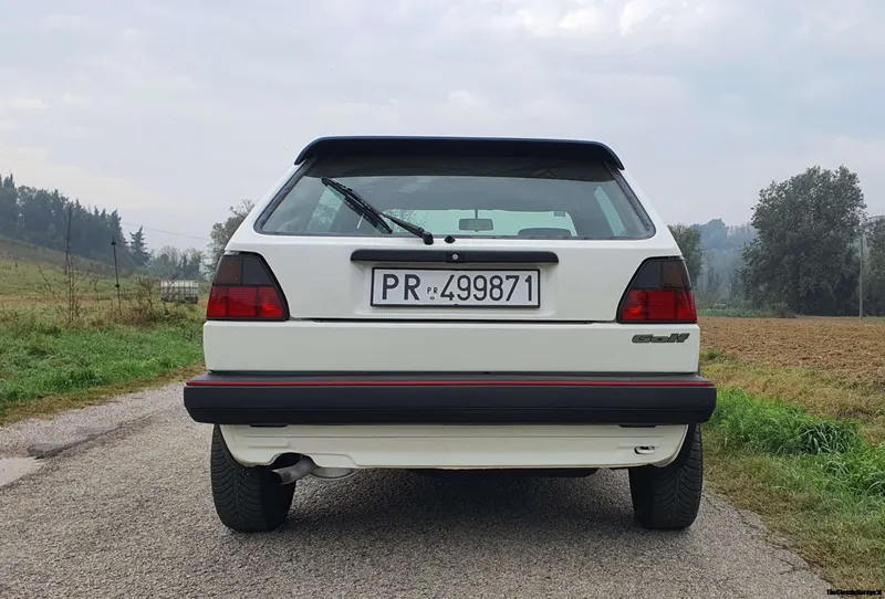 Volkswagen Golf 1.8 Syncro 5p mk2 26