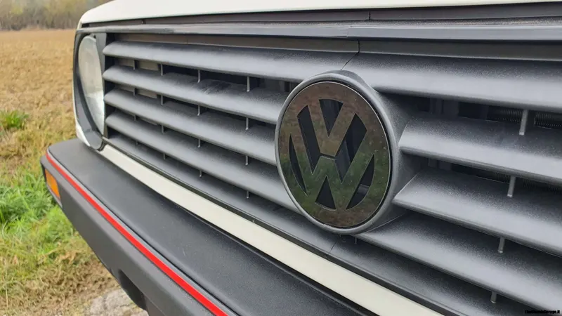 Volkswagen Golf 1.8 Syncro 5p mk2 43