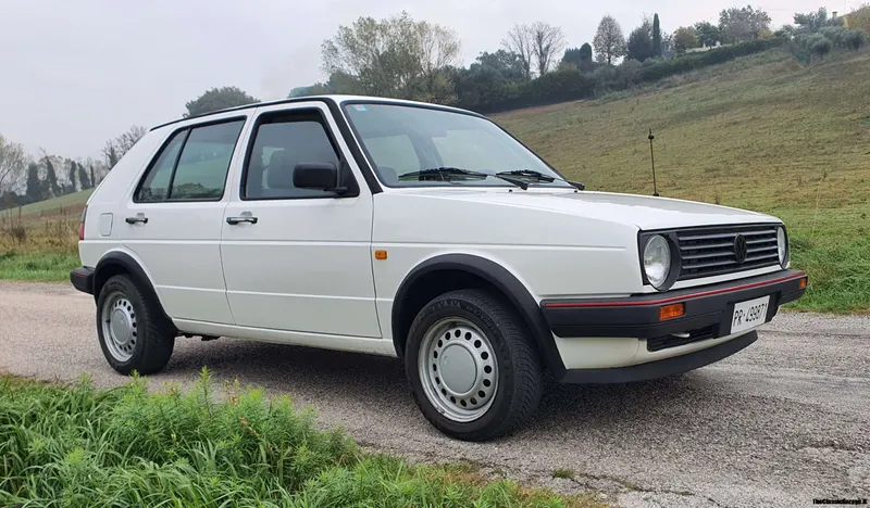 Volkswagen Golf 1.8 Syncro 5p mk2 22
