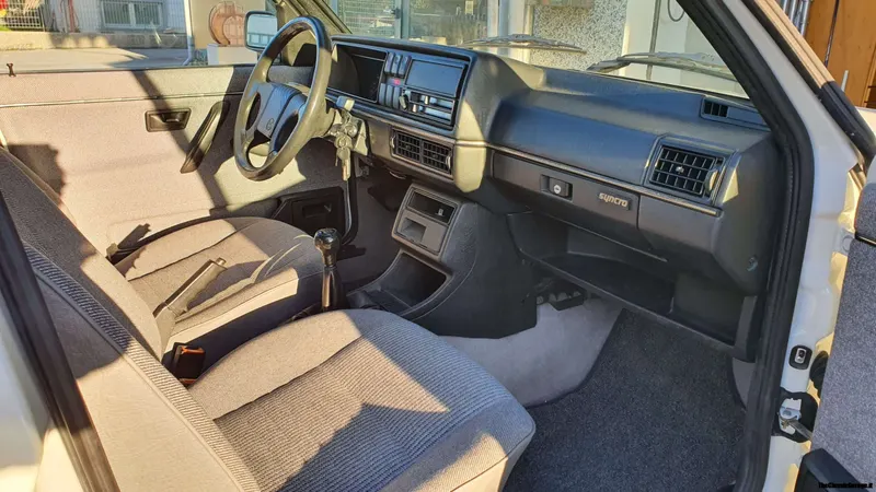 Volkswagen Golf 1.8 Syncro 5p mk2 8