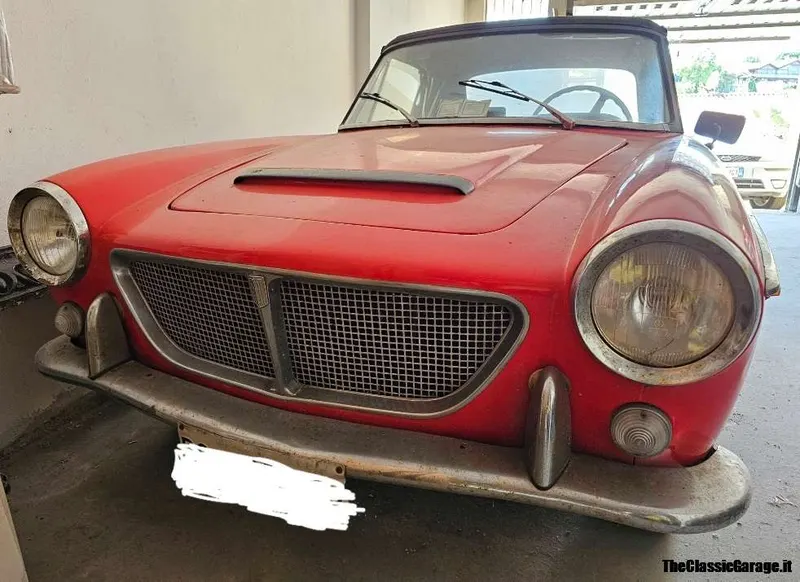 Fiat 1200 Spider 10