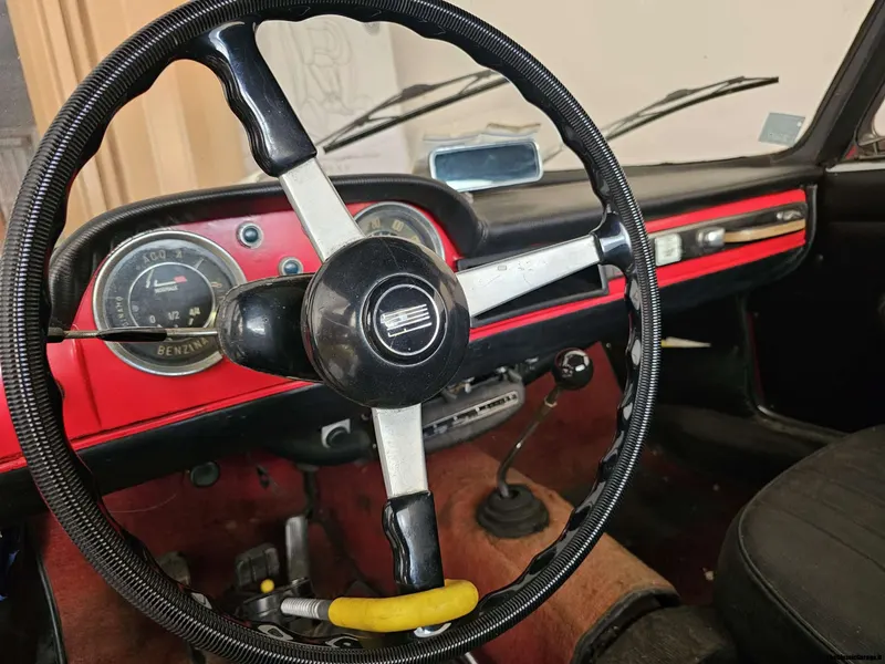 Fiat 1200 Spider 3