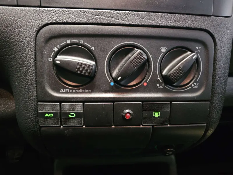 Volkswagen Golf 1.9 TDI Movie Air 5p. mk3 12