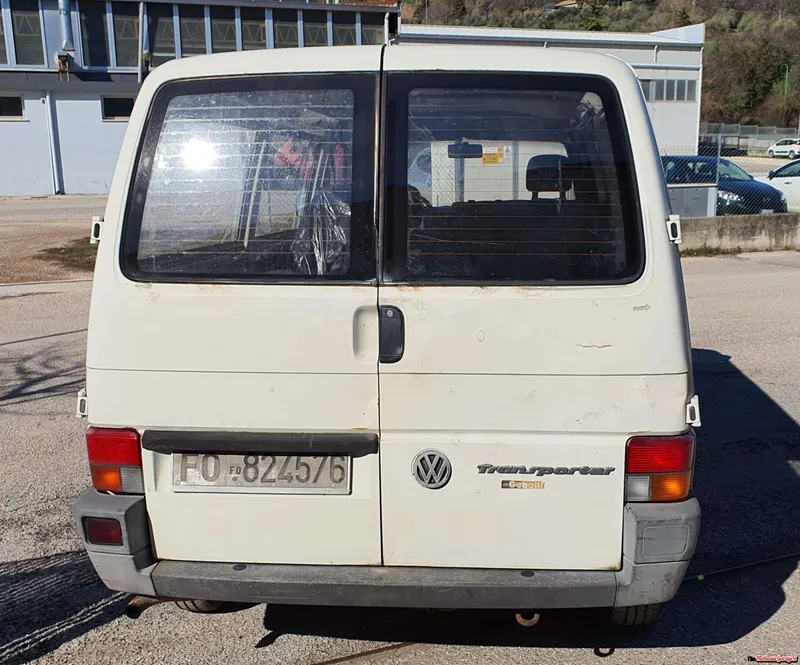 Volkswagen Transporter 2.4 D 5