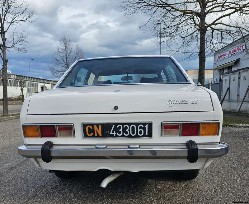 Alfa Romeo Alfetta 1.6 - Asi 4