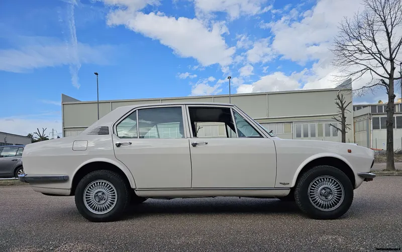Alfa Romeo Alfetta 1.6 - Asi 6