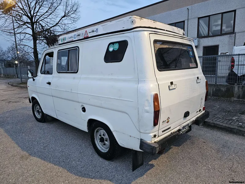 Ford Transit 2.4 D Camper Almo Fulltime 8