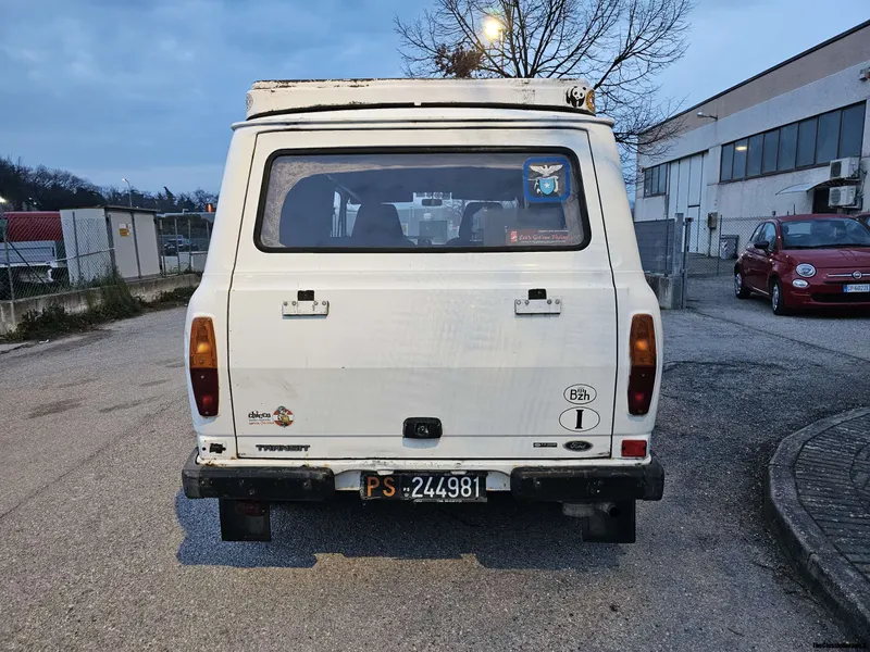 Ford Transit 2.4 D Camper Almo Fulltime 9