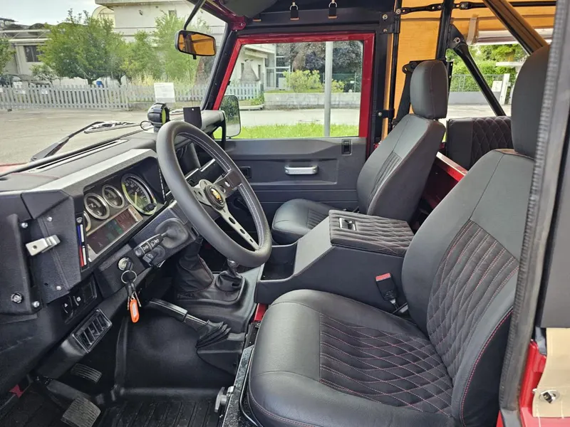 Defender 110 2.5 Tdi cat S.W. County 8
