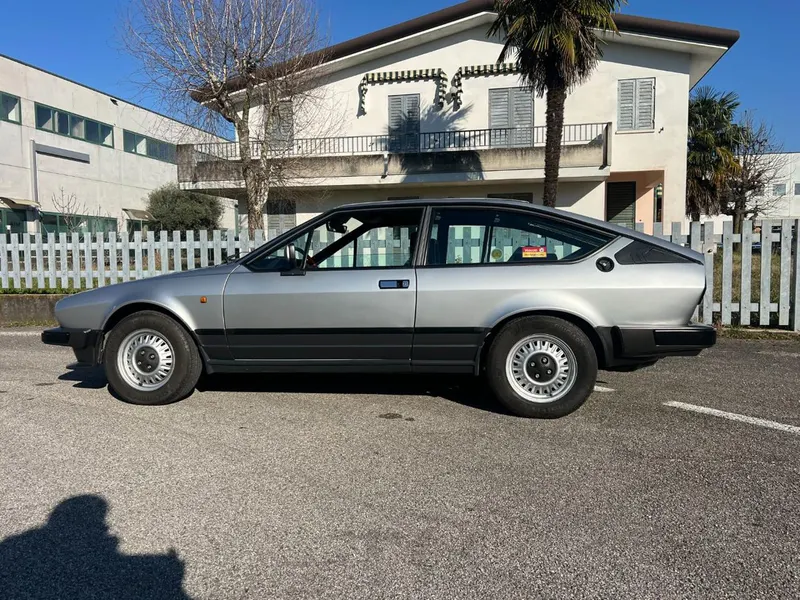 Alfa Romeo GTV 2.0 ASI condizioni TOP 6