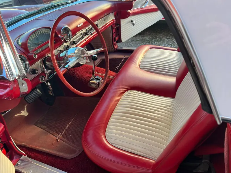 Ford Thunderbird Hard Top Automatica 292 ASI 19