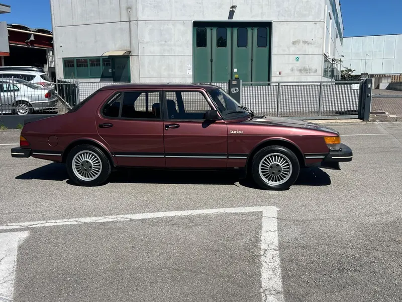 Saab 900 i turbo 4 porte UNIPRO Top 3