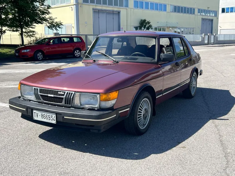 Saab 900 i turbo 4 porte UNIPRO Top 2