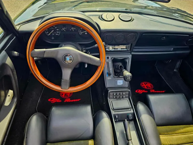 Alfa Romeo Spider 2.0i cat 16