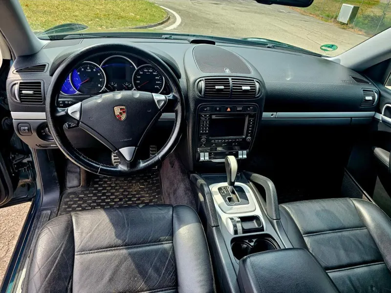 Porsche Cayenne 4.5 cat S 13