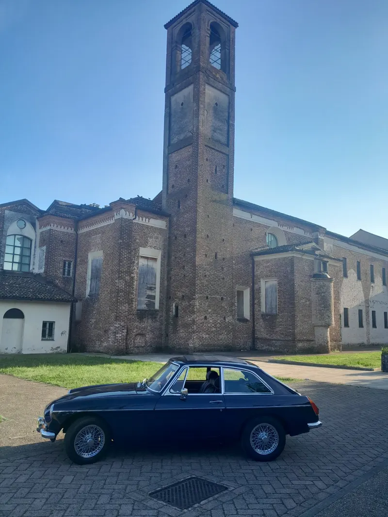 MG MGB GT 2