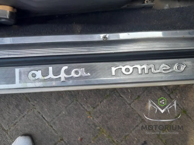 Alfa Romeo GT 2000 VELOCE 8