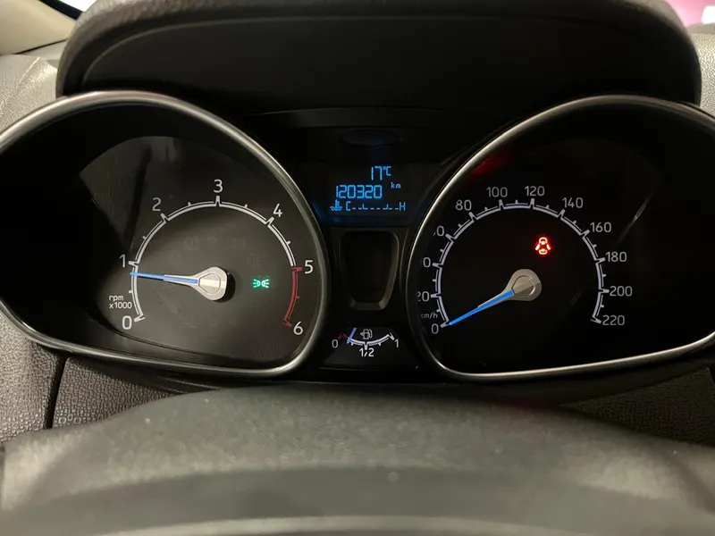 Ford Ecosport 1.5 TDCi 95 CV Plus 11