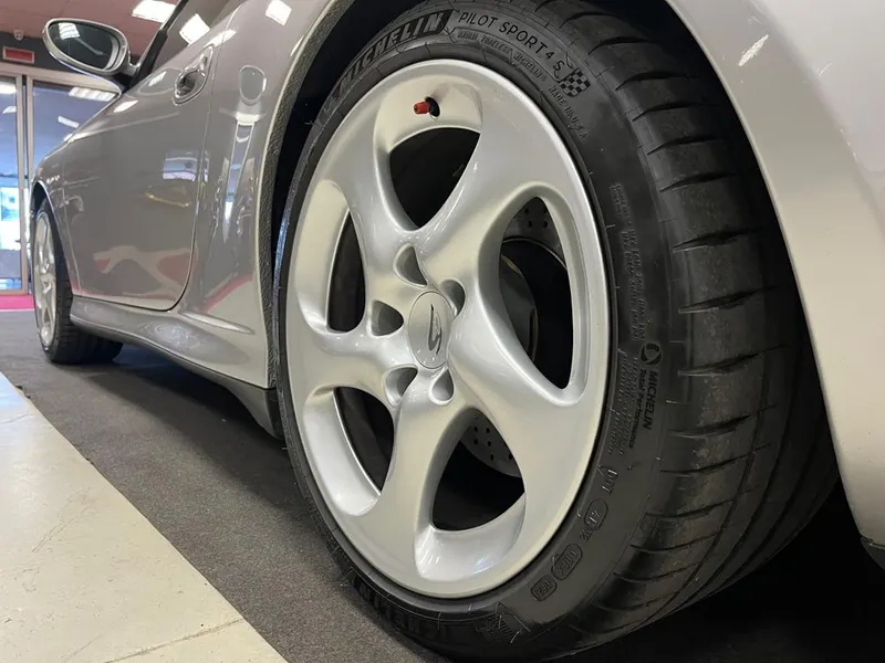 Porsche 911 (996) 4S 8