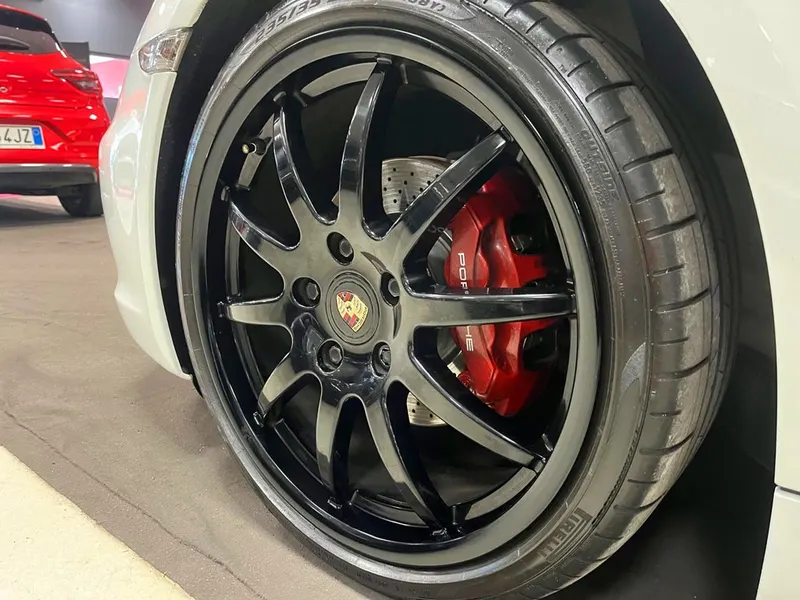 Porsche Boxster 2.7 8