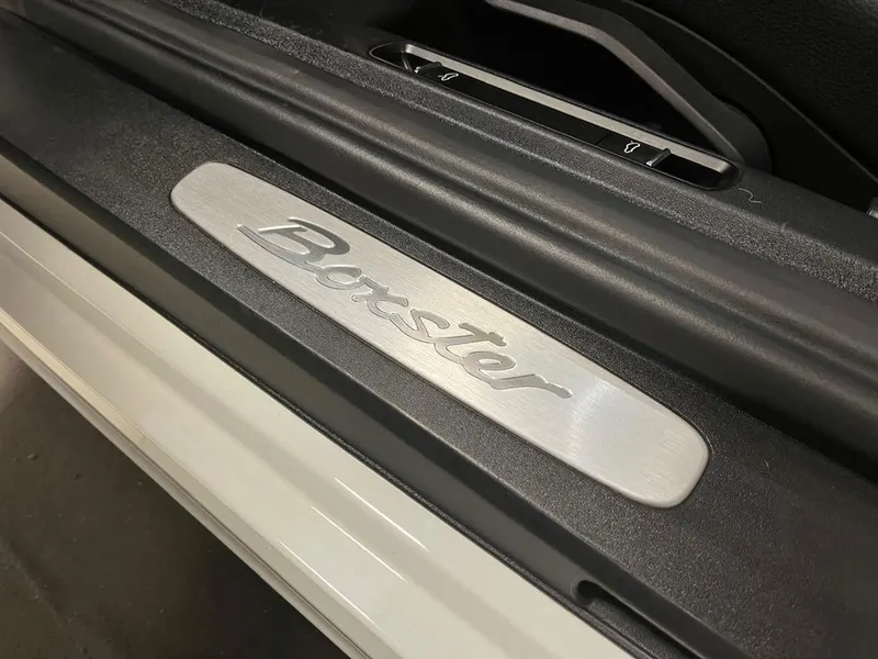 Porsche Boxster 2.7 21