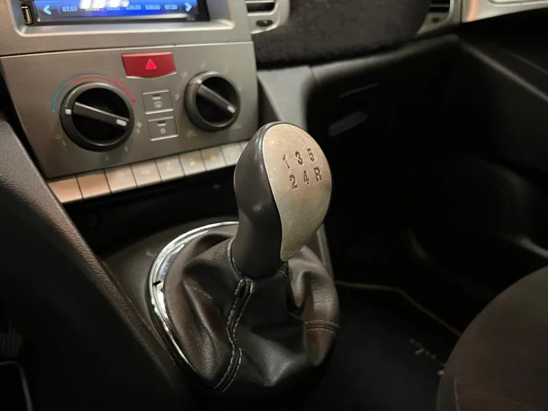 Lancia Ypsilon 18