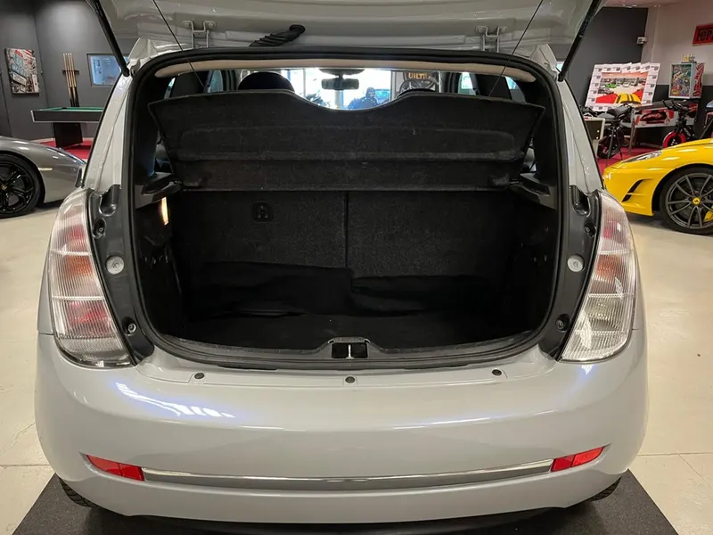 Lancia Ypsilon 21