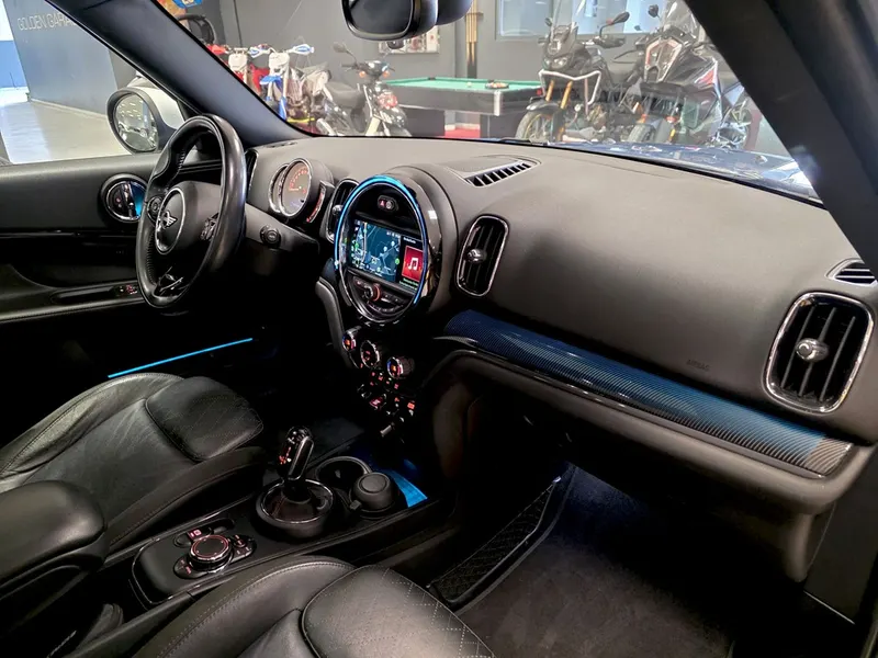 Mini Cooper Countryman SD 12