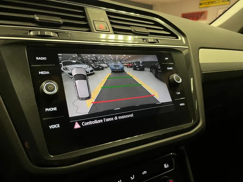 Volkswagen Tiguan TDI SCR DSG 4MOTION R-Line 19