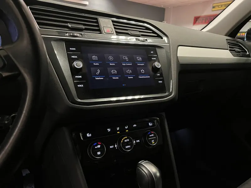 Volkswagen Tiguan TDI SCR DSG 4MOTION R-Line 18